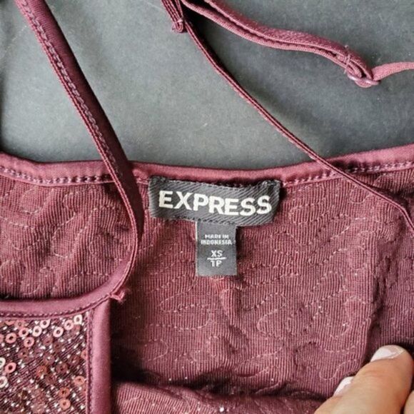 💍Express Maroon Sequin Tank - Picture 2 of 8